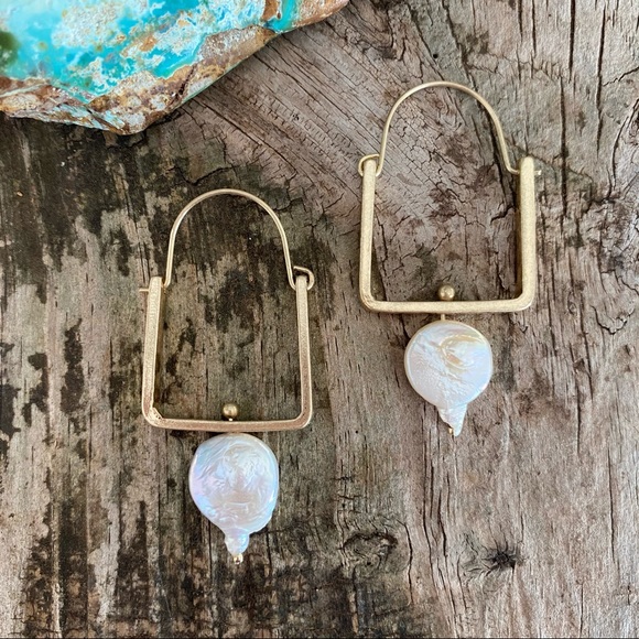 Anthro Baroque Pearl Earrings - Picture 5 of 5